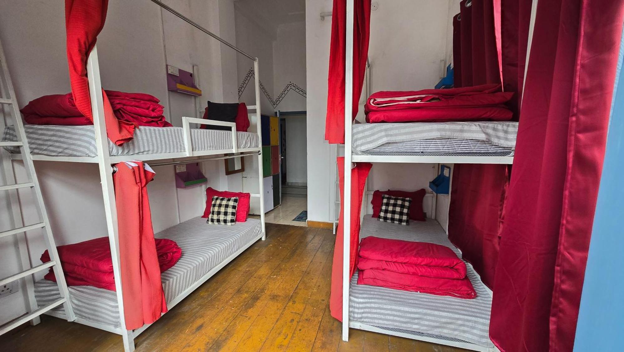 Hostel Mitra Mcleodganj McLeod Ganj Exterior foto
