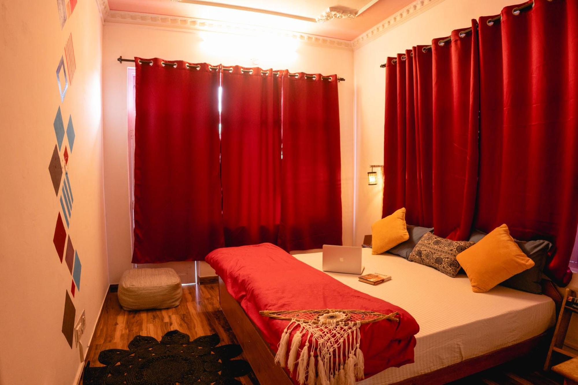 Hostel Mitra Mcleodganj McLeod Ganj Exterior foto